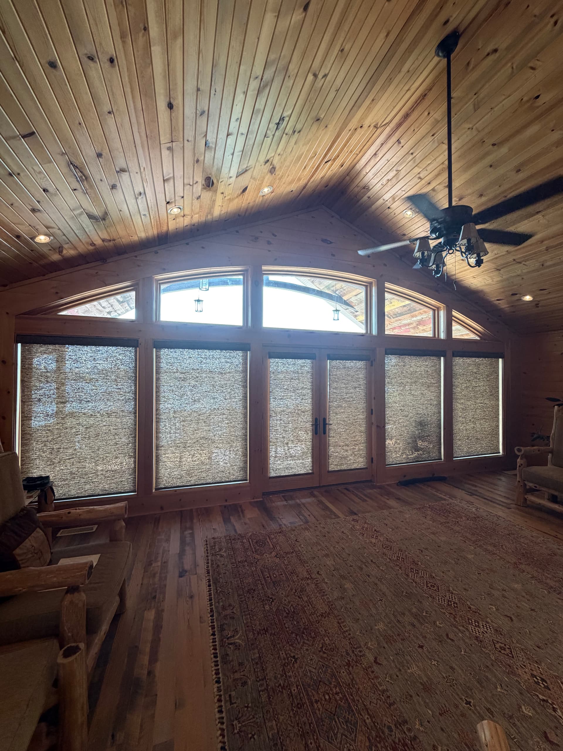 Gallery photos for Natural Woven Roller Shades at Lake of the Ozarks: Image #1